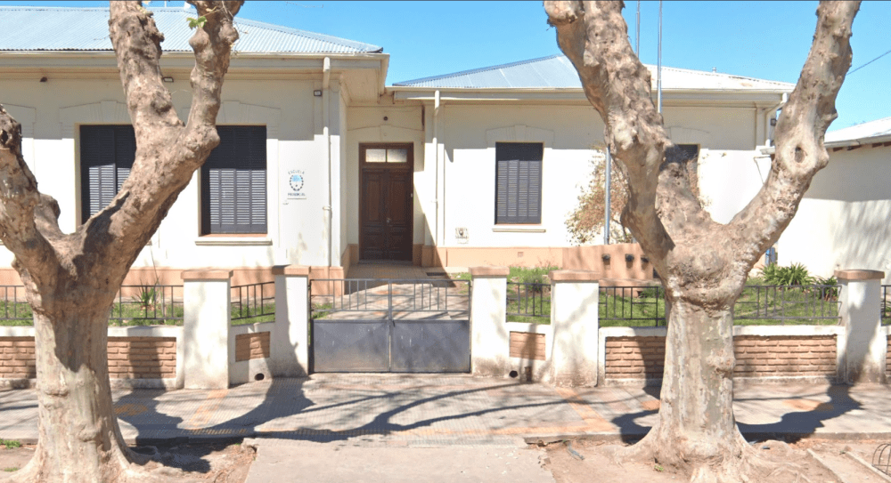 Provincia realiza importante inversión en 6 escuelas de la región